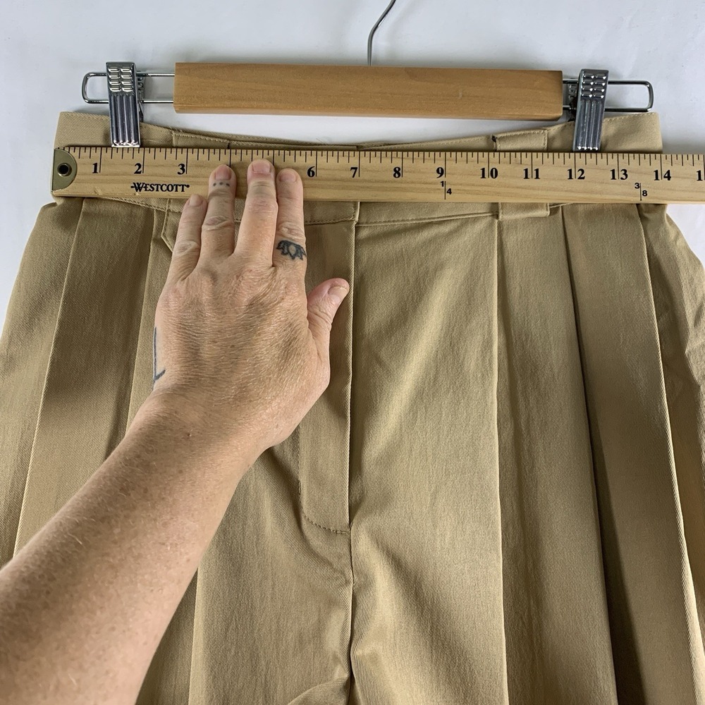 Womens High Rise Pleated Tailored Bermuda Shorts Sz M Khaki Mimimalist Preppy - Picture 5 of 13